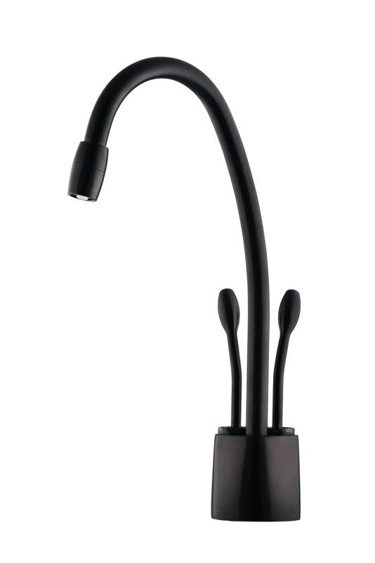 ברי מים: ההבדלים בין מתקן על השיש למערכת תת-כיורית